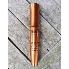 90-60-90 Volume Mascara von Terra Naturi