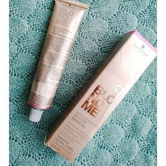 BlondMe - Bond Enforcing Blonde Toning von Schwarzkopf