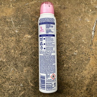 Trockenshampoo - Fresh Revive - Mittlere Haartöne - Nivea