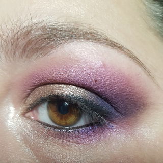Colour Focus Shadow Palette - Rock and Royal - Revolution Pro