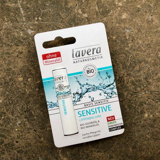 Basis Sensitiv - Lippenbalsam - Lavera
