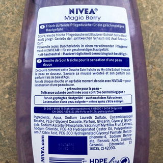 Pflegedusche - Magic Berry - Blaubeer-Extrakt & Acai-Beeren-Duft - Nivea