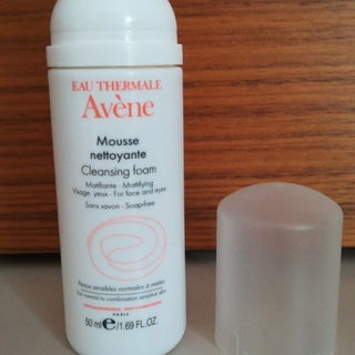 Mattierender Reinigungsschaum von Avène