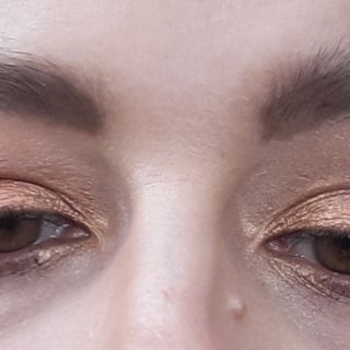 2. Reihe von oben, in Natura sind die Farben viel leuchtender und etwas rötlicher, perfekt für den Herbst