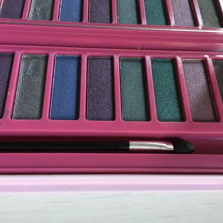 Stellar Eyes Eyeshadow Collection - Style Essentials