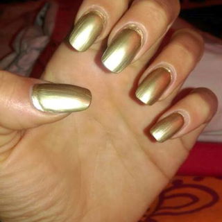Mirror Shine - Metallic Nagellack mit Spiegeleffekt - Lacura