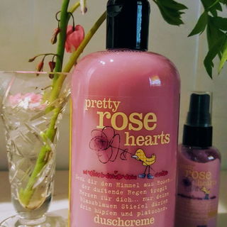 Pretty Rose Hearts - Duschcreme - treaclemoon