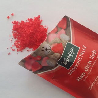 Badekristalle - Hab dich lieb - Himbeere • Preiselbeere - Kneipp