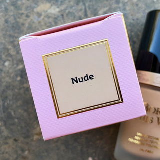 Born This Way - Undetectable Medium To Full Coverage Foundation - Too Faced