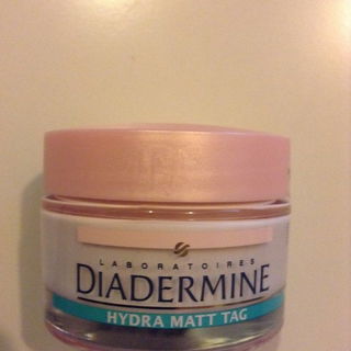 Essentials - Hydra Matt Tagespflege von Diadermine