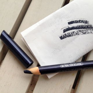 Kajal Pencil - essence