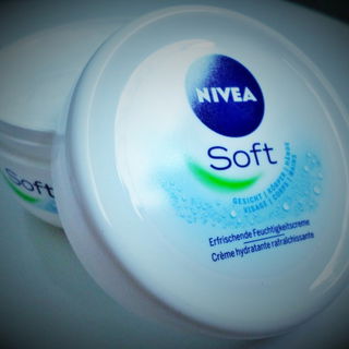 Nivea Soft - Nivea