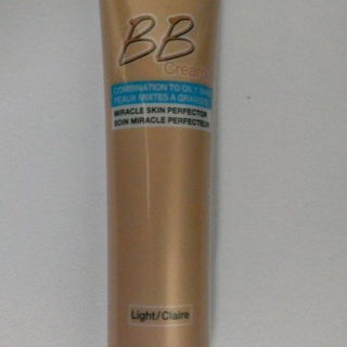 Miracle Skin Perfector - All-In-One BB Cream mit Matt-Effekt - Garnier