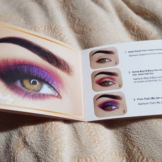 Tutti Frutti - Razzle Dazzle Berry - Eye Shadow Palette - Too Faced