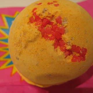 Cinders - Badebombe von LUSH