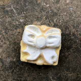 Golden Wonder - Badebombe - LUSH