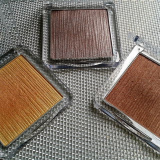 Metal Chrome Blush - essence