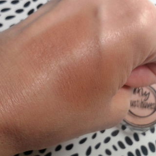 My Must Haves - Lip Powder - essence