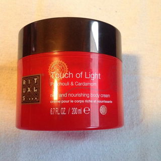 Touch of Light - Patchouli & Cardamom - Body Cream von Rituals