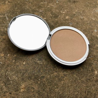 Mary-Lou Manizer aka 