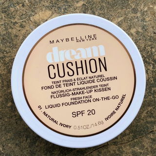 Dream Cushion Flüssig Make-up Kissen SPF 20 - Maybelline