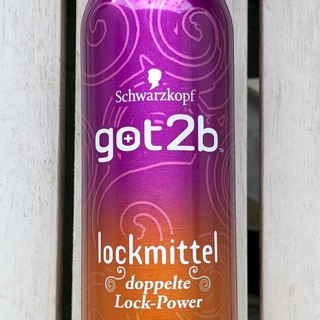 Schwarzkopf - got2b - lockmittel (Mousse) - Frontansicht