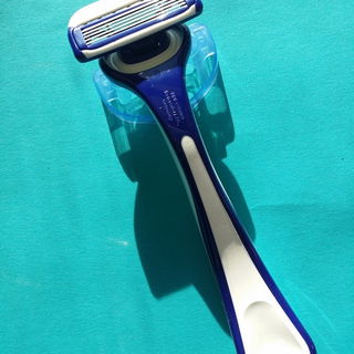 Protect & Shave - Rasierer mit Wechselklingen - Nivea