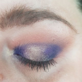 Lila-Blau-Gold und dazu die neutalen Töne zum verblenden