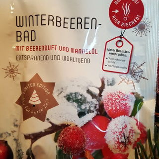 Winterbeeren-Bad - mit Beerenduft und Mandelöl - Dresdner Essenz
