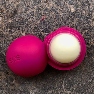 Organic Lip Balm - Wildberry - eos