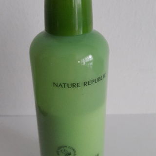 Bee Venom Emulsion von nature republic