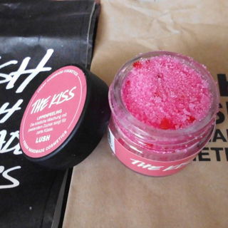 The Kiss - Lippenpeeling - LUSH