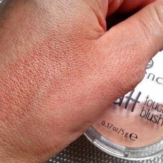 Matt Touch Blush - essence