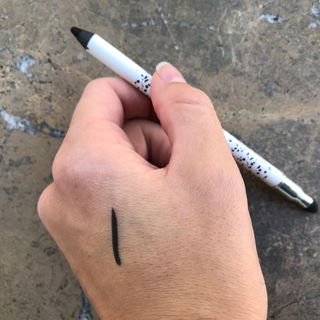 Back To Black - Kajalstift mit Applikator - My Little Beauty