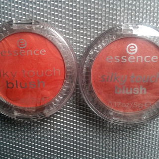 Silky Touch Blush - essence