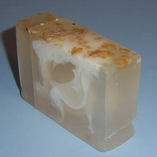 Bitte den Schnitt hinten nicht beachten. Ich hatte leider schon ein Teststück zum Verschenken abgeschnitten bevor mir einfiel, dass ich ja noch ein Foto machen muss :(