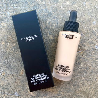 Studio Waterweight SPF 30 Foundation - M·A·C