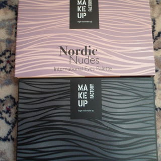 International Eyes Palette - Make up Factory