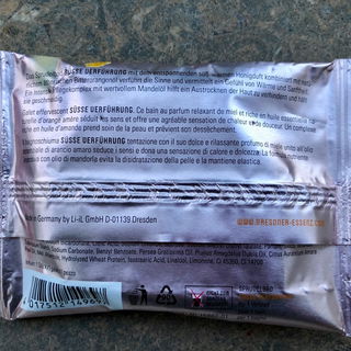 Sprudelbad - Süsse Verführung - mit entspannendem Honigduft - Dresdner Essenz