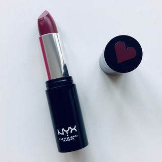 Shout Loud Satin Lipstick von NYX