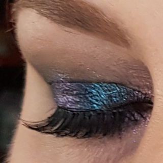 Galaxy auf schwarzer Base JE nach Blickwinkel, sieht man etwas mehr violett