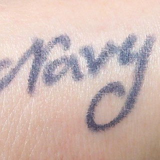 the gel nail polish - essence