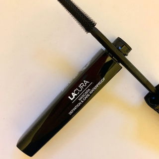 Definition & Care Waterproof Mascara von Lacura