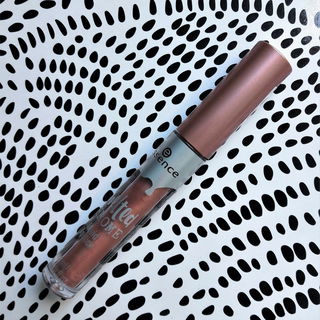 Melted Chrome Liquid Lipstick - essence