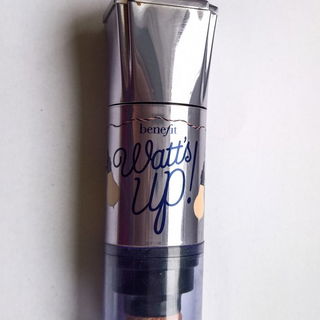 watt's up! Highlighter von Benefit