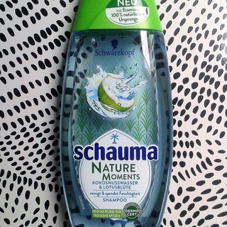 Schauma - Nature Moments - Kokosnusswasser & Lotusblüte Shampoo - Schwarzkopf