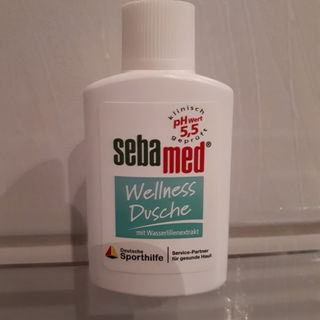 Wellnessdusche mit Wasserlilienextrakt - Sebamed
