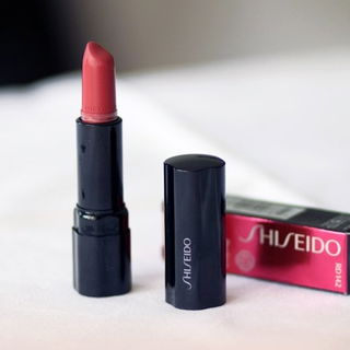 Perfect Rouge - Lippenstift von Shiseido