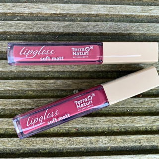 Soft Matt Lipgloss von Terra Naturi