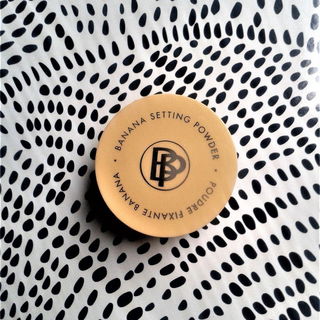 Banana Setting Powder - Bellápierre Cosmetics